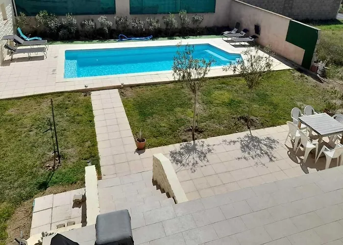 Вилла Avec A Pied Et Grande Piscine Сент-Мари-ла-Мер